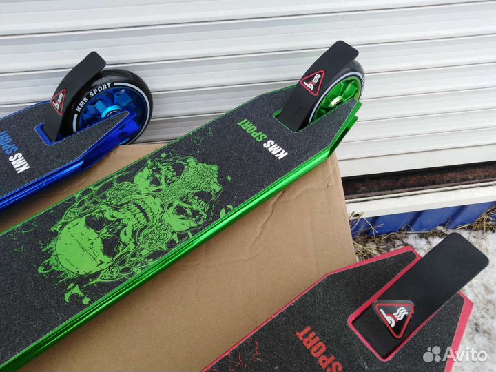 Самокат трюковой KMS 110mm (металл) V-руль