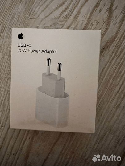 Сетевое зарядное устройство Apple mhje3ZM/A 20W