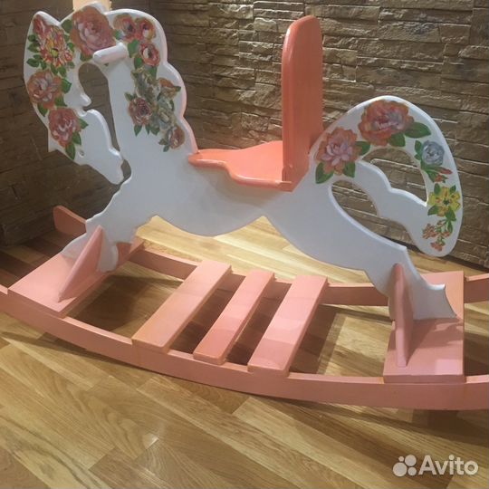Лошадка-качалка ручной работы