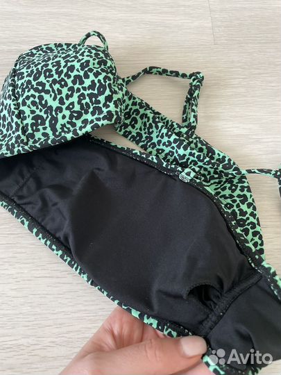 Купальник S с чашечками