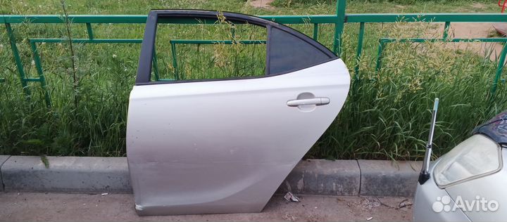 Продам двери левые тайота аллион 240 кузов
