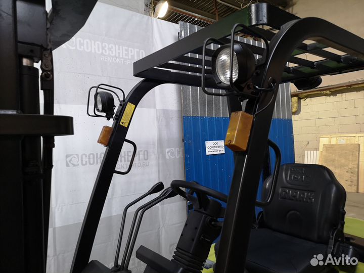 Вилочный погрузчик Clark C30D, 2012