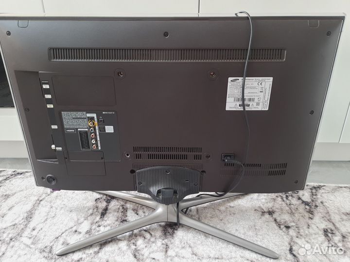 Телевизор Samsung 32 UE32F6100AK