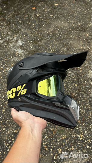 Кроссовый шлем