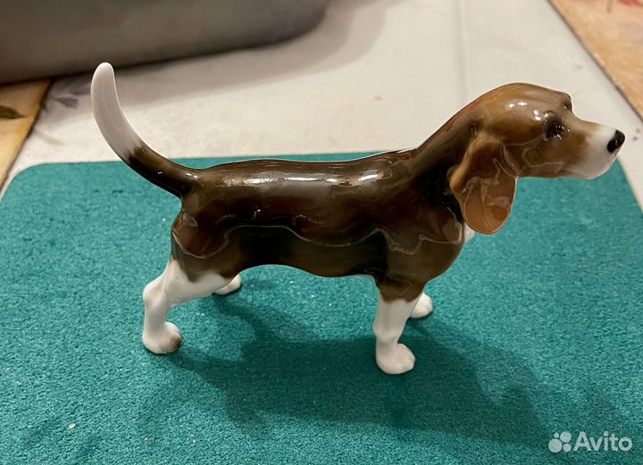 Фарфоровая фигурка 