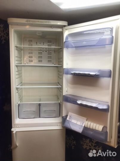 Холодильник Бирюса 129RS. 2- компрессора