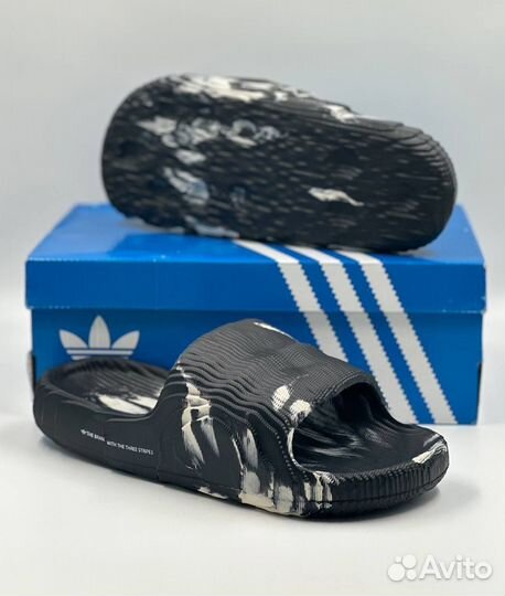 Тапки adidas adilette 22