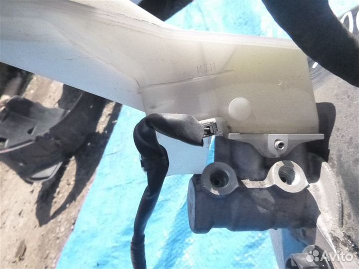 Главный тормозной цилиндр Nissan X-Trail NT31