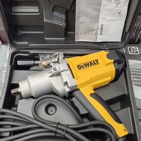 Гайковёрт сетевой Dewalt 600нм