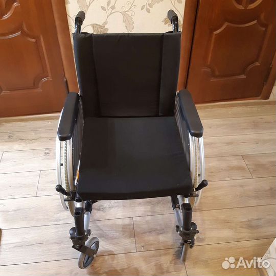 Коляска инвалидная