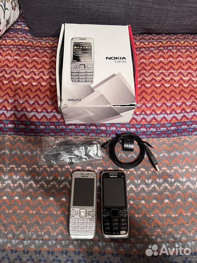 Nokia E52