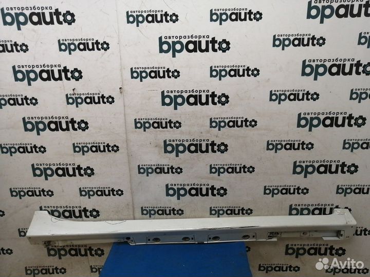 Накладка порога правая пластик 75850-47010 Toyota