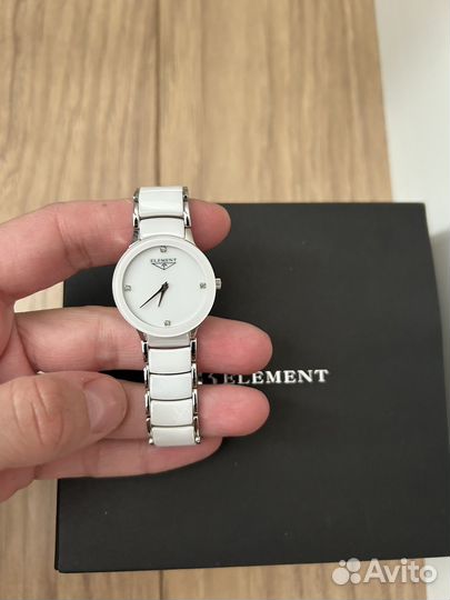 Часы наручные женские 33 element