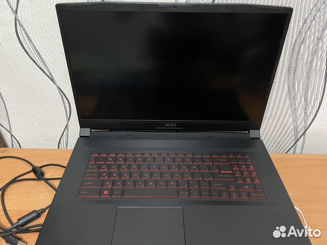 MSI Katana GF76 12UC-265XRU