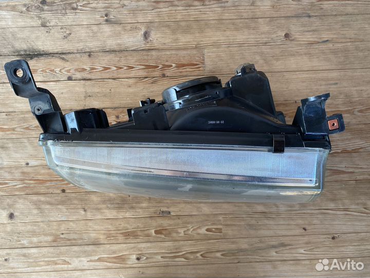 Фара правая Toyota Land Cruiser 100