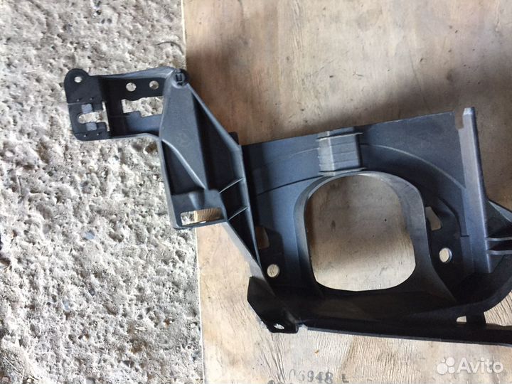 Bmw e70 e71 правый кронштейн крепление крыла