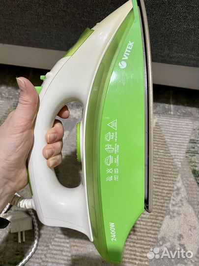 Утюг vitek
