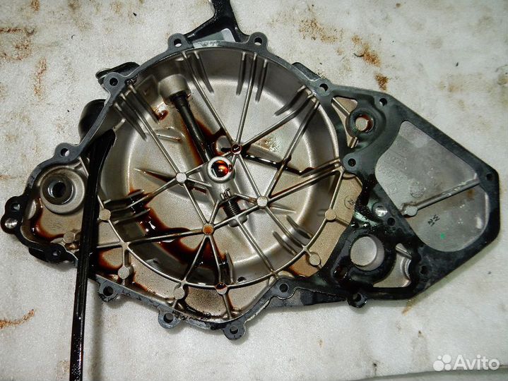 Крышка сцепления BMW F800R 2011год