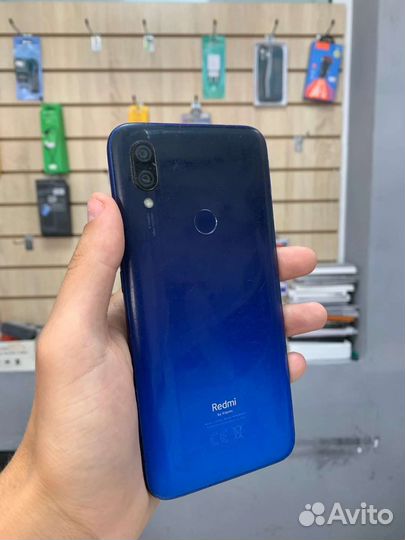 Телефон Redmi 7