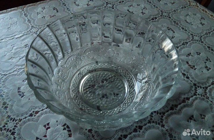 Хрустальная посуда: салатники