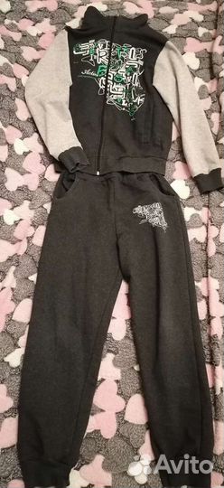 Костюм спортивный