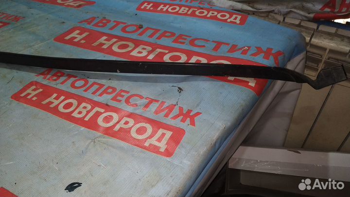 Молдинг крыши левый Хендай Элантра XD