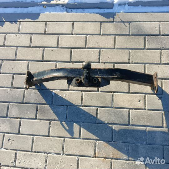 Фаркоп на LC-100