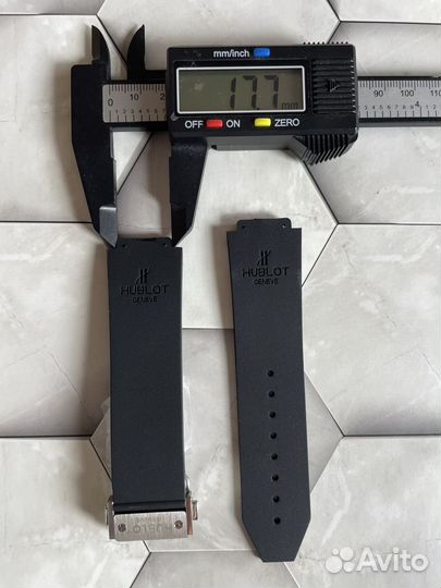Каучуковый ремешок для часов hublot