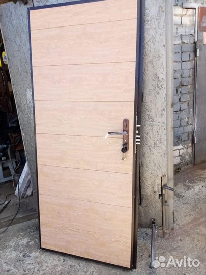 Двери новые