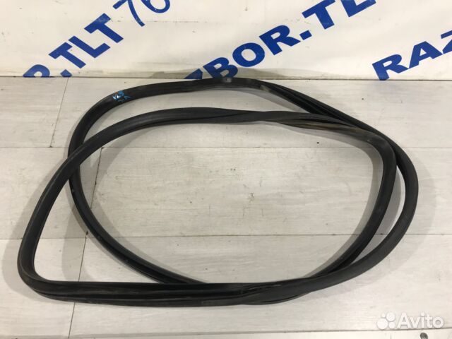 Уплотнитель двери задний левый KIA sportage 3 SL 2