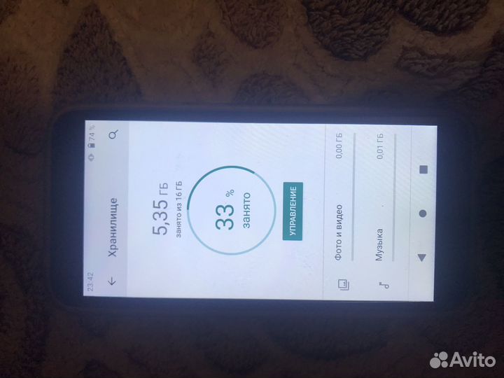 Продам телефон