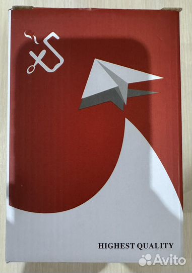 Фарфоровая подарочная кружка с крышкой и ложкой