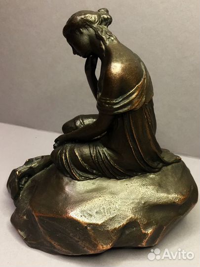 Винтажная статуэтка 