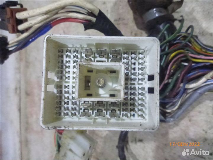 Проводка моторного отсека Nissan Primera P10 CR20