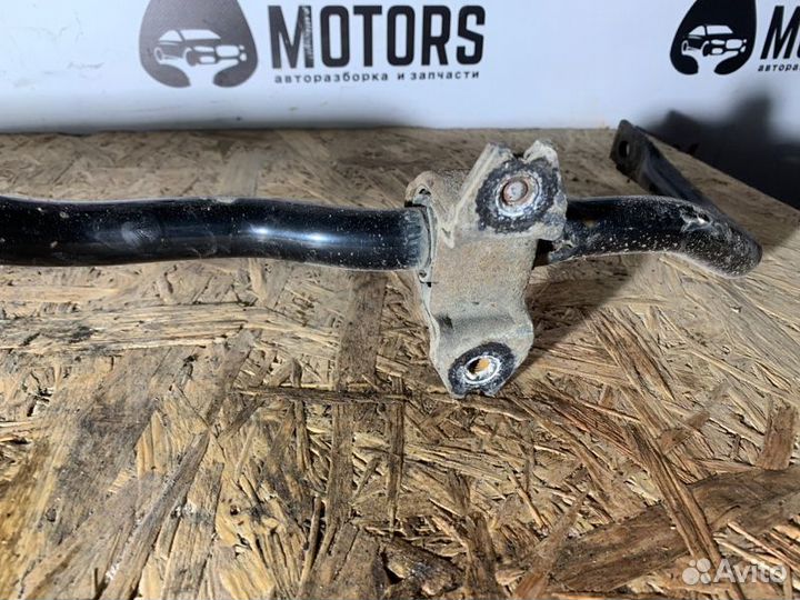 Стабилизатор поперечной устойчивости передний