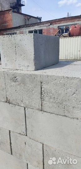 Полистиролбетонный блок 588/300/380