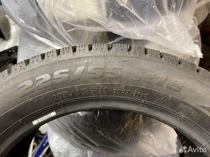 Pirelli Formula Ice 225/55 R18 102T