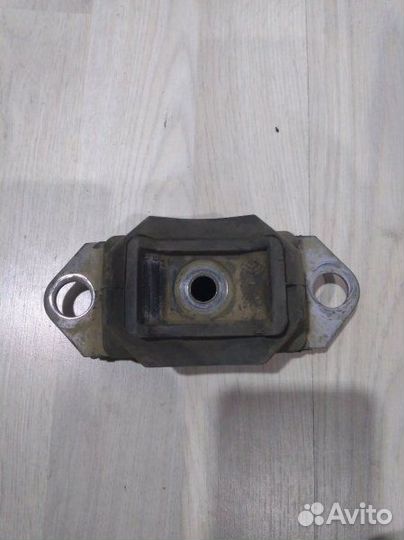 Опора двигателя двс Кронштейн Renault fluence