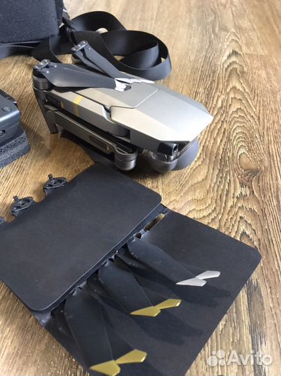 Квадрокоптер dji mavic pro platinum