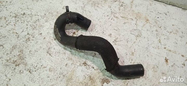 Патрубок системы охлаждения