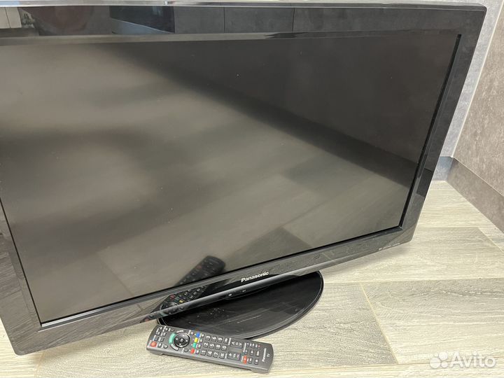 Телевизор Panasonic 32 дюйма