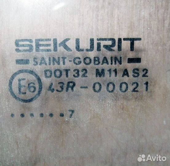 Стекло кузовное правое Ford Fiesta 95-02 г