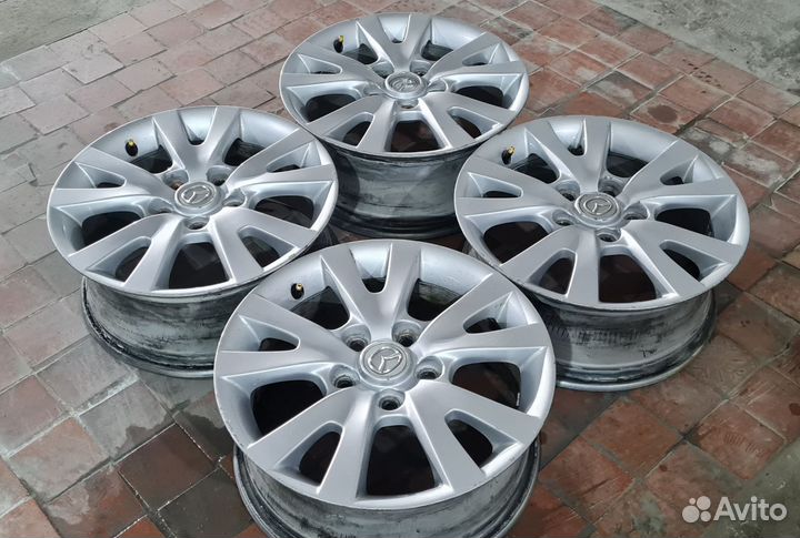 Красивые диски r16 5x114.3 ц.о 67.1