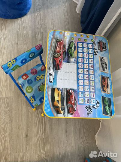 Детский стол и стул