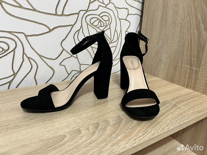 Босоножки женские t.taccardi 36 черные