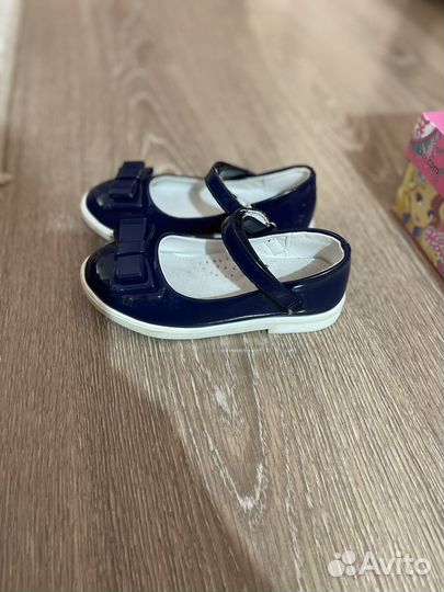 Туфли на девочку