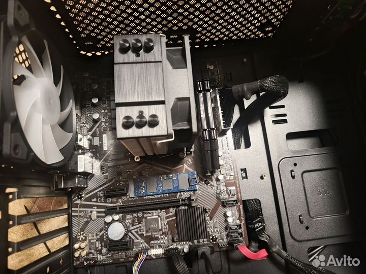 Материнская плата с процессором Ryzen 5 5600+16gb