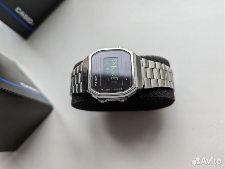 Наручные винтажные часы casio A168WEM-1EF