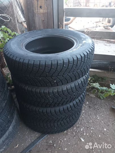 Резина зима на ниву 205 70 r15