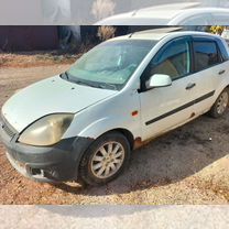 Ford Fiesta 1.4 AMT, 2007, 130 000 км, с пробегом, цена 210 000 руб.